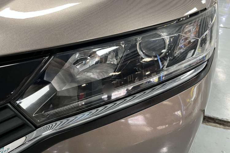 Used Honda Greiz 2016 1.5L CVT Classic Edition Exterior 2