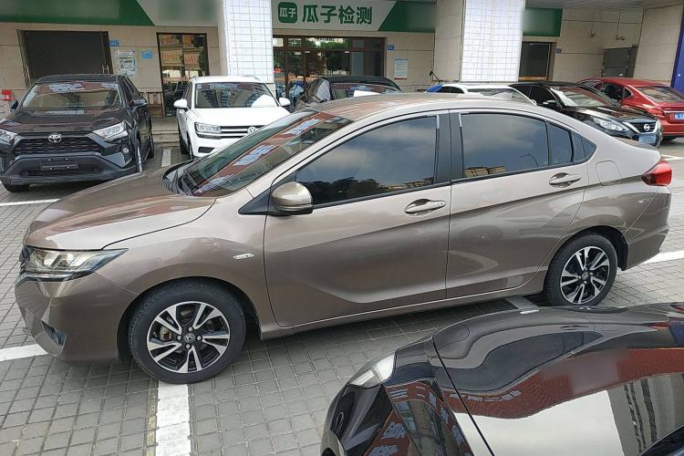 Used Honda Greiz 2016 1.5L CVT Comfort Version Exterior 3