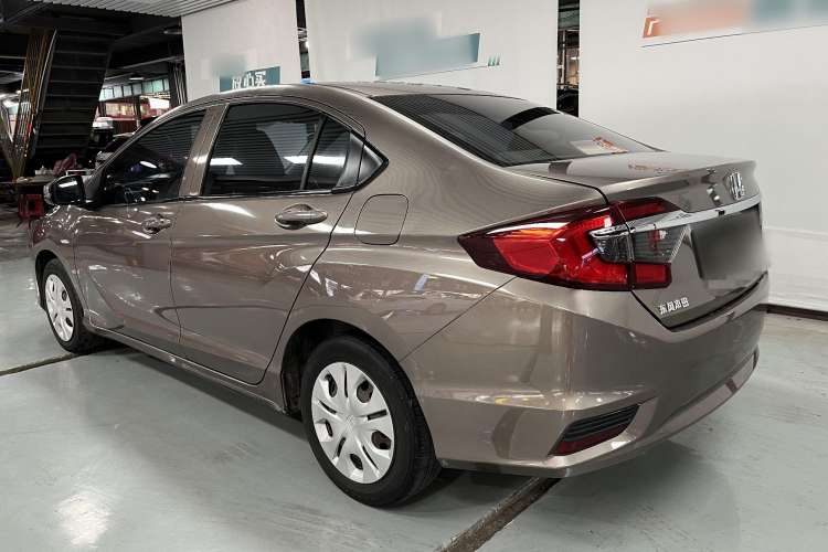Used Honda Greiz 2016 1.5L CVT Classic Edition Exterior 4
