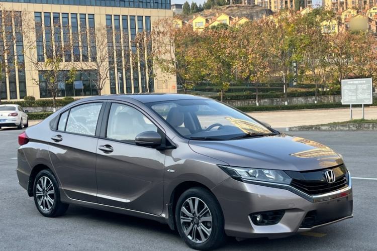 Used Honda Greiz 2016 1.5L CVT Comfort Version Exterior 4