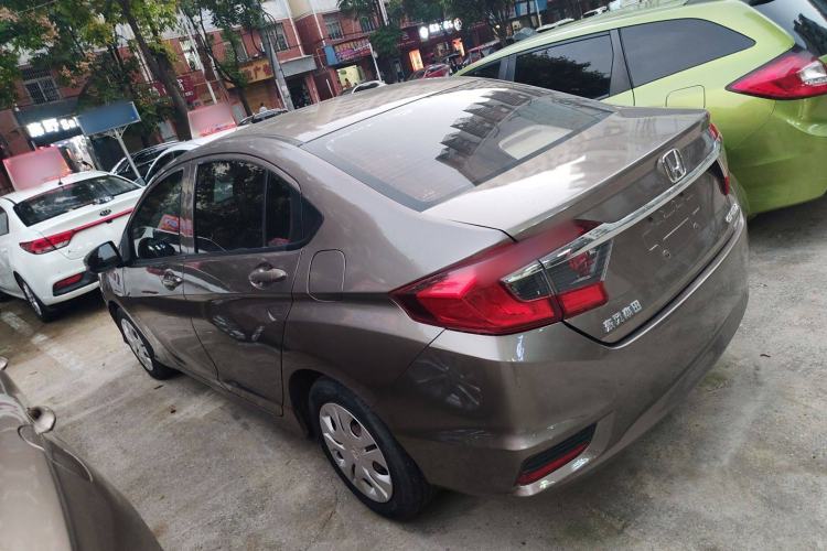 Used Honda Greiz 2016 1.5L CVT Classic Edition Exterior 6