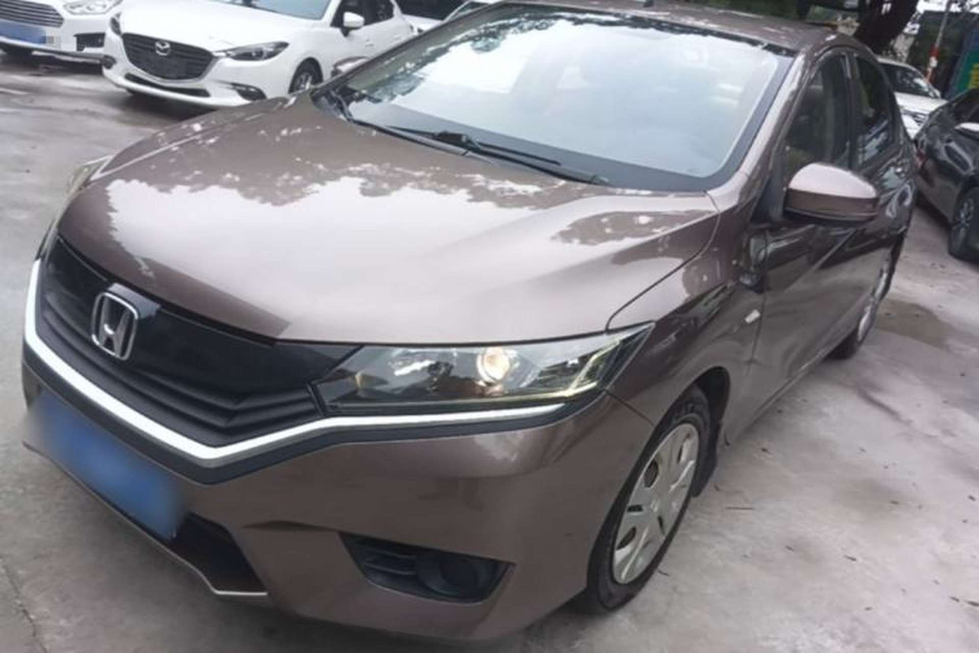 Used Honda Greiz 2016 1.5L CVT Classic Edition Front Left 45 Deg