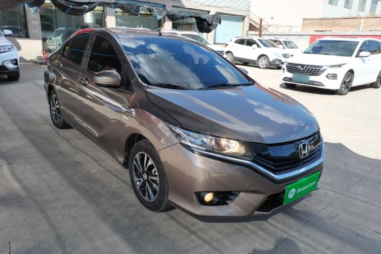 Used Honda Greiz 2016 1.5L Manual Classic Edition Front Right 45 Deg