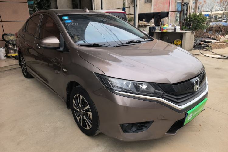 Used Honda Greiz 2016 1.5L Manual Classic Edition Front Right 45 Deg