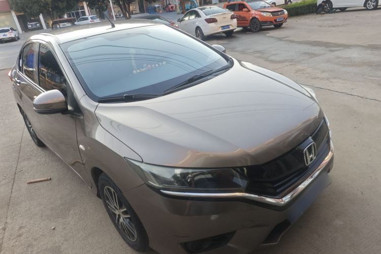 Used Honda Greiz 2016 1.5L CVT Classic Edition Front Right 45 Deg