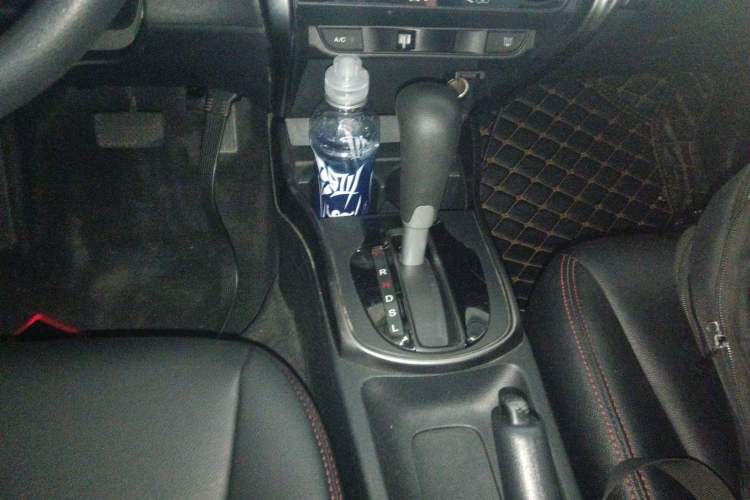 Used Honda Greiz 2016 1.5L CVT Classic Edition Gear Lever