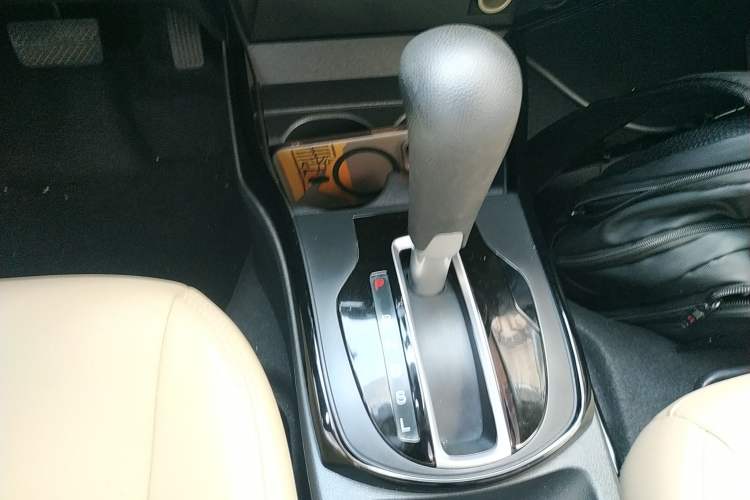 Used Honda Greiz 2016 1.5L CVT Comfort Version Gear Lever