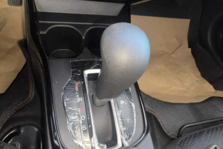 Used Honda Greiz 2016 1.5L CVT Fashion Edition Gear Lever