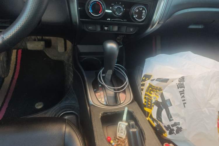 Used Honda Greiz 2016 1.5L CVT Classic Edition Gear Lever