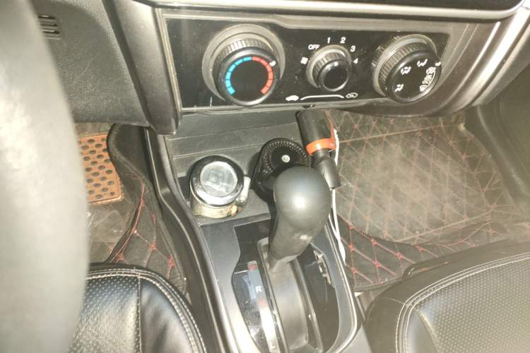 Used Honda Greiz 2016 1.5L CVT Classic Edition Gear Lever