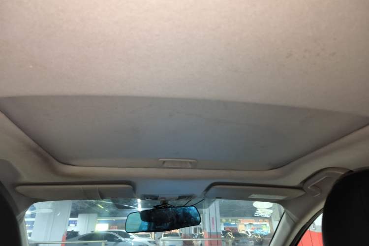 Used Honda Greiz 2016 1.5L CVT Fashion Edition Headliner