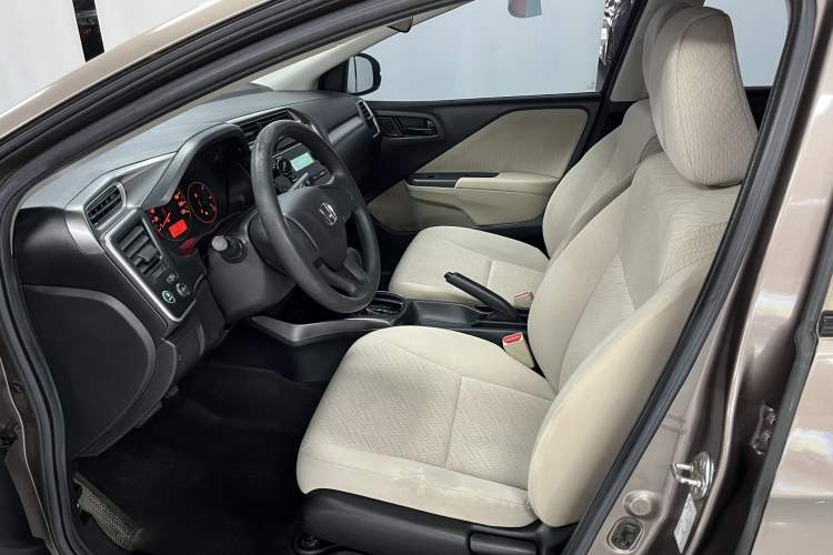 Used Honda Greiz 2016 1.5L CVT Classic Edition Interior 1