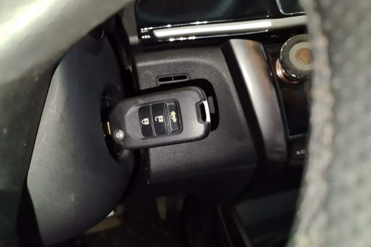 Used Honda Greiz 2016 1.5L CVT Classic Edition Interior 1