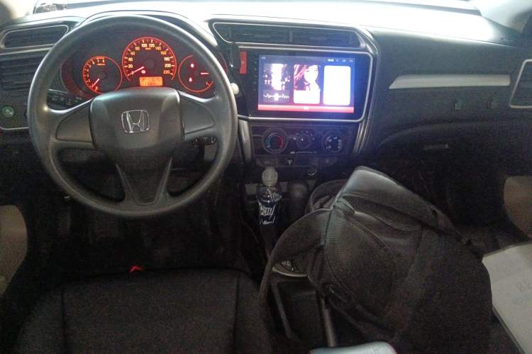 Used Honda Greiz 2016 1.5L CVT Classic Edition Interior 2