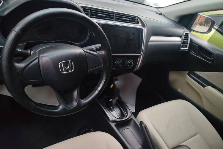 Used Honda Greiz 2016 1.5L CVT Classic Edition Interior 3