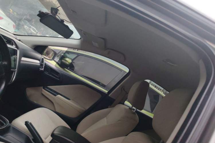 Used Honda Greiz 2016 1.5L CVT Classic Edition Interior 5