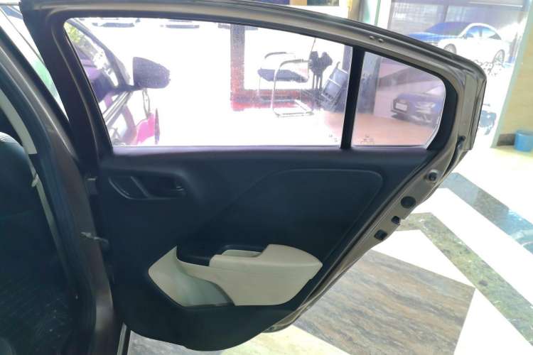 Used Honda Greiz 2016 1.5L CVT Classic Edition Interior 6