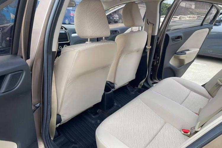 Used Honda Greiz 2016 1.5L CVT Comfort Version Interior 7