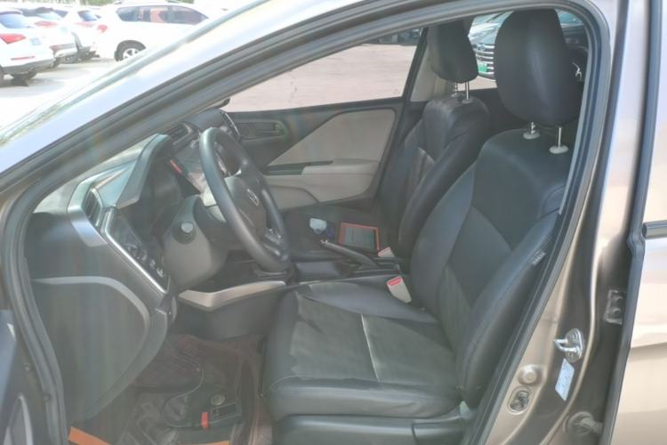 Used Honda Greiz 2016 1.5L Manual Classic Edition Left Front Seat
