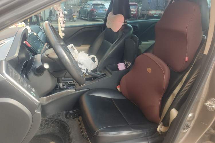 Used Honda Greiz 2016 1.5L CVT Classic Edition Left Front Seat
