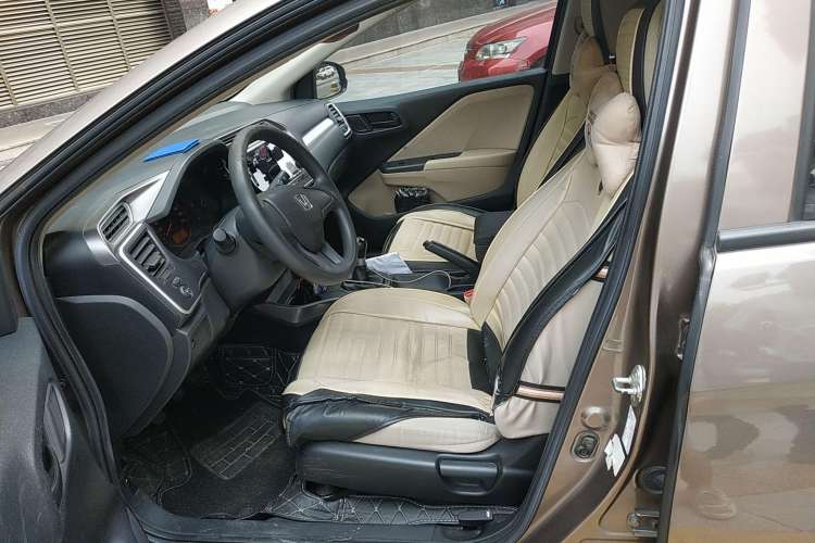 Used Honda Greiz 2016 1.5L Manual Classic Edition Left Front Seat