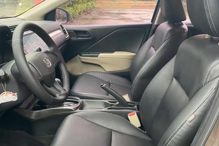Used Honda Greiz 2016 1.5L CVT Classic Edition Left Front Seat
