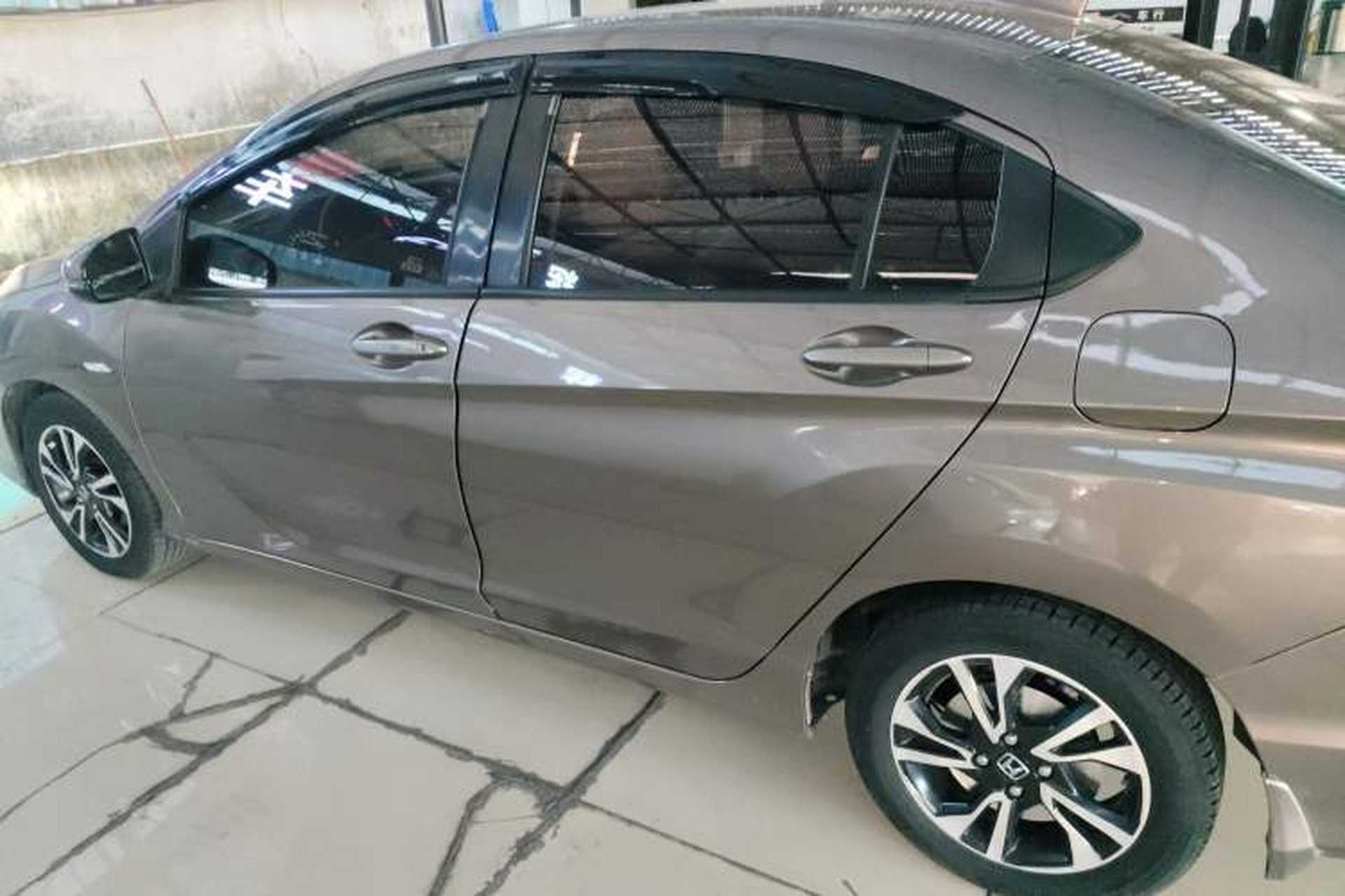 Used Honda Greiz 2016 1.5L CVT Comfort Version Left Side