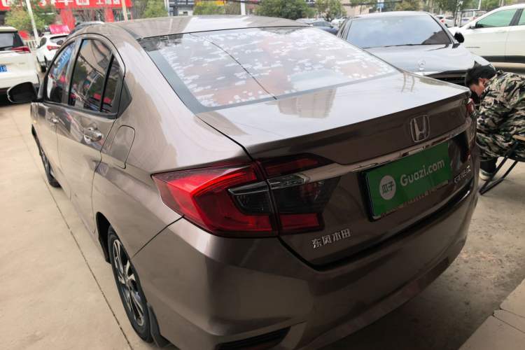 Used Honda Greiz 2016 1.5L Manual Classic Edition Rear Left 45 Deg