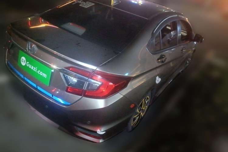 Used Honda Greiz 2016 1.5L CVT Luxury Edition Rear Right 45 Deg