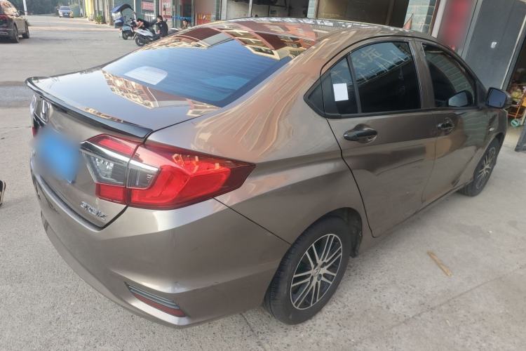 Used Honda Greiz 2016 1.5L CVT Classic Edition Rear Right 45 Deg