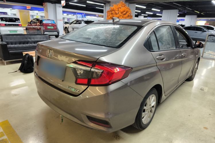 Used Honda Greiz 2016 1.5L CVT Fashion Edition Rear Right 45 Deg