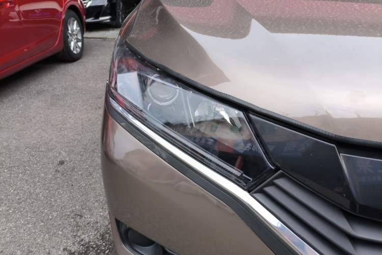Used Honda Greiz 2016 1.5L CVT Classic Edition Right Front Headlight