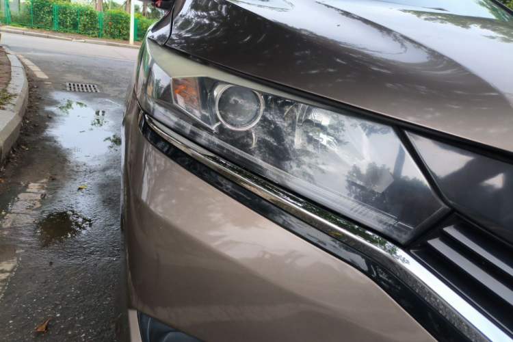 Used Honda Greiz 2016 1.5L CVT Classic Edition Right Front Headlight