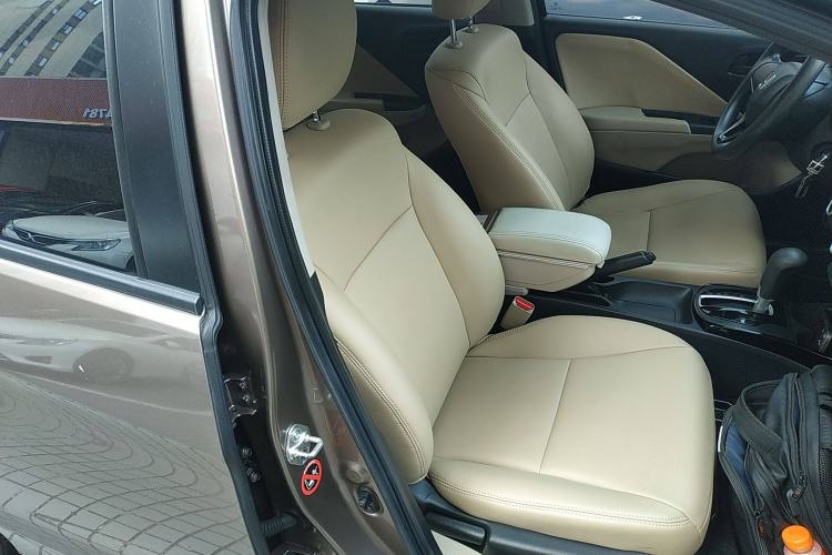 Used Honda Greiz 2016 1.5L CVT Comfort Version Right Front Seat