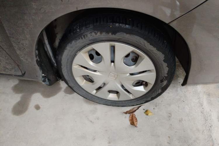 Used Honda Greiz 2016 1.5L CVT Classic Edition Right Front Wheel Hub