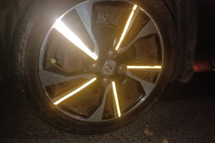 Used Honda Greiz 2016 1.5L CVT Luxury Edition Right Front Wheel Hub