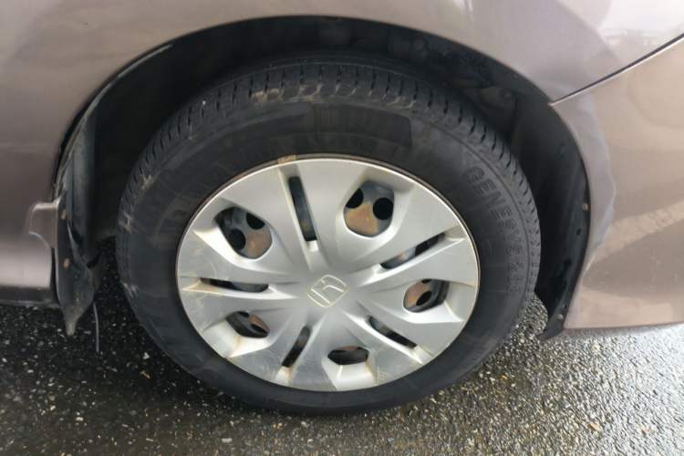 Used Honda Greiz 2016 1.5L CVT Classic Edition Right Front Wheel Hub