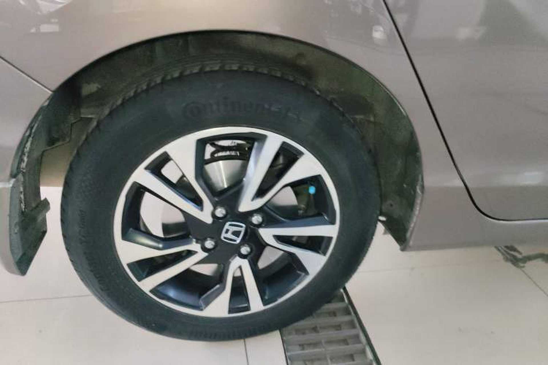 Used Honda Greiz 2016 1.5L CVT Comfort Version Right Rear Wheel Hub