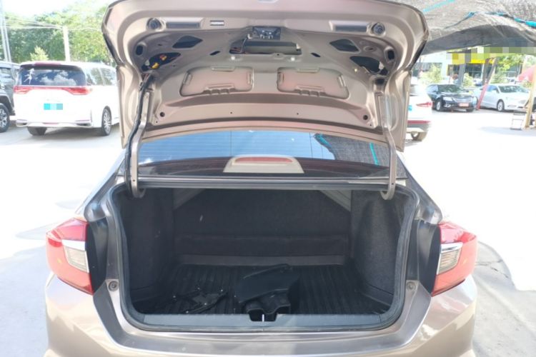 Used Honda Greiz 2016 1.5L Manual Classic Edition Trunk