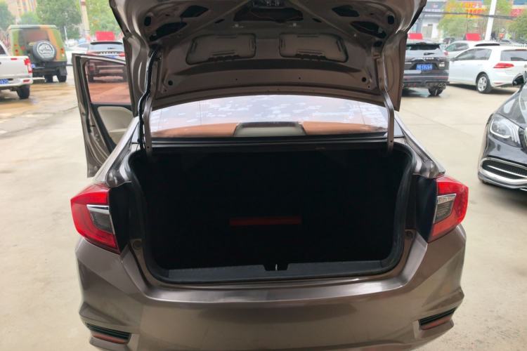 Used Honda Greiz 2016 1.5L Manual Classic Edition Trunk
