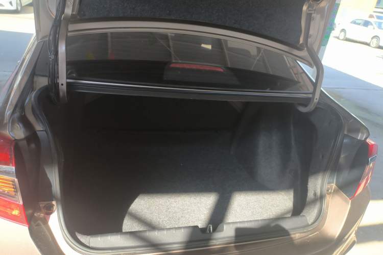 Used Honda Greiz 2016 1.5L CVT Fashion Edition Trunk