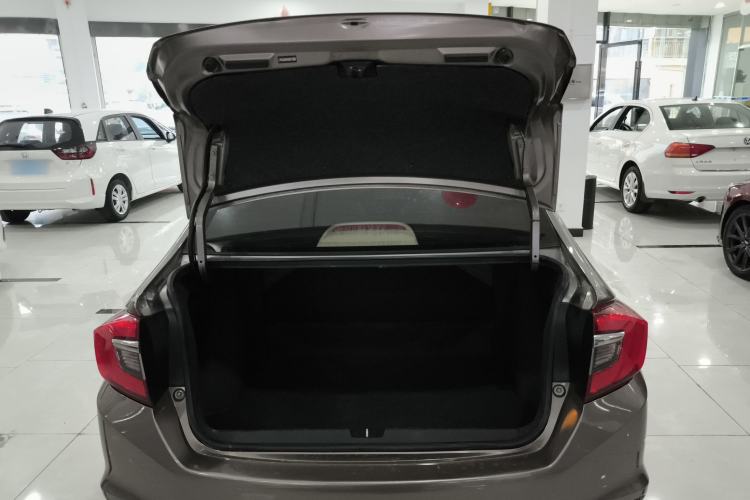 Used Honda Greiz 2016 1.5L CVT Comfort Version Trunk