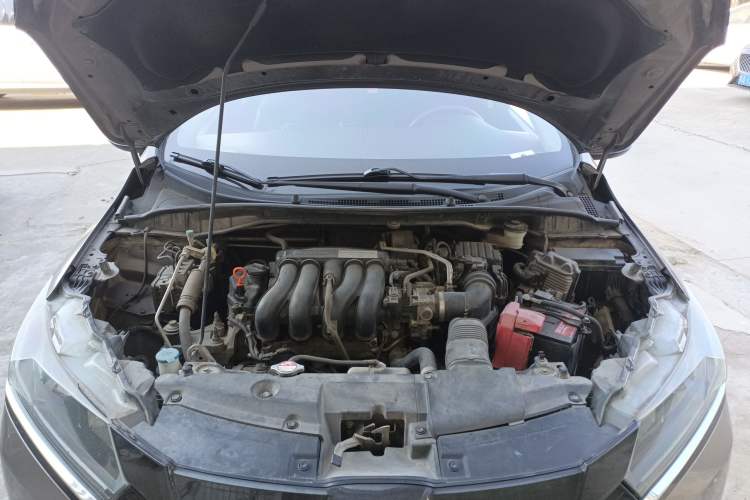 Used Honda Greiz 2016 1.5L CVT Fashion Edition Engine Bay