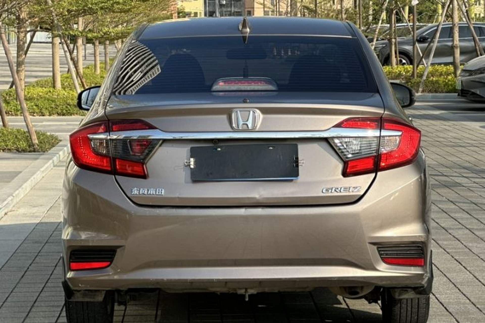 Used Honda Greiz 2016 1.5L CVT Fashion Edition Exterior 1