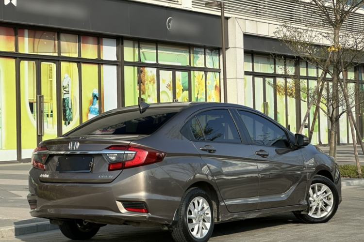 Used Honda Greiz 2016 1.5L CVT Fashion Edition Exterior 2