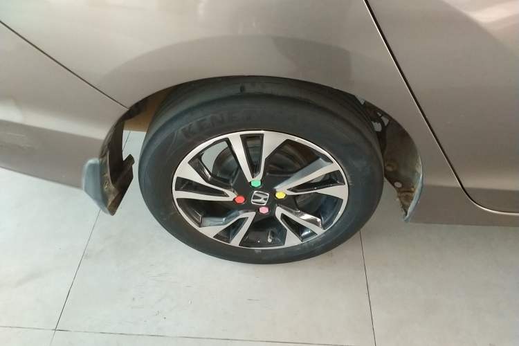 Used Honda Greiz 2016 1.5L CVT Classic Edition Exterior 8