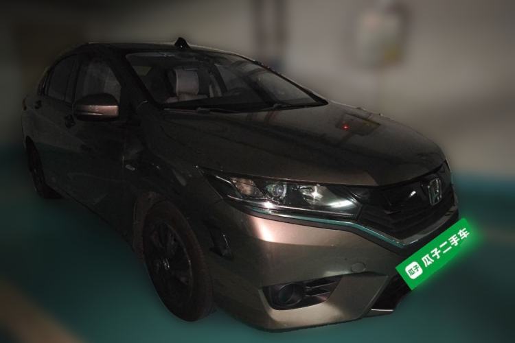 Used Honda Greiz 2016 1.5L CVT Classic Edition Front Right 45 Deg