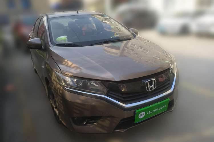 Used Honda Greiz 2016 1.5L CVT Classic Edition Front Right 45 Deg
