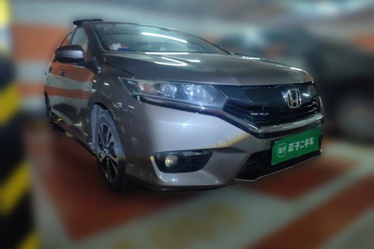 Used Honda Greiz 2016 1.5L CVT Comfort Version Front Right 45 Deg
