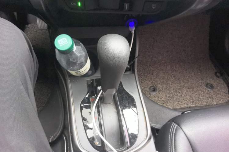 Used Honda Greiz 2016 1.5L CVT Classic Edition Gear Lever